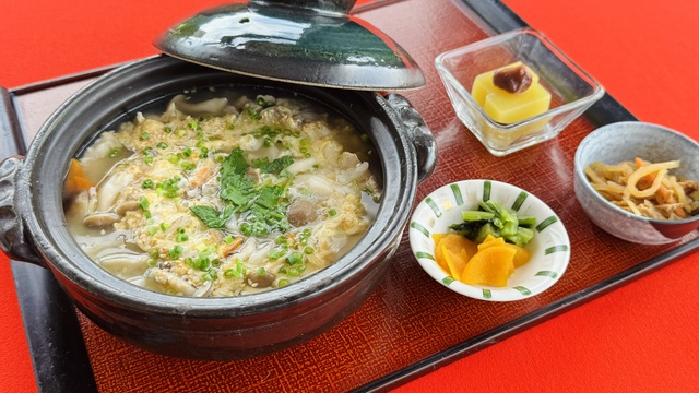 さくら鶏ときのこの雑炊　　　1,980円